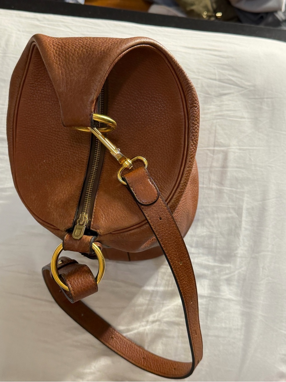 Vintage Delvaux Brown Leather with Gold Carabiner- Modele Depose Bucket bag - Picture 2 of 16